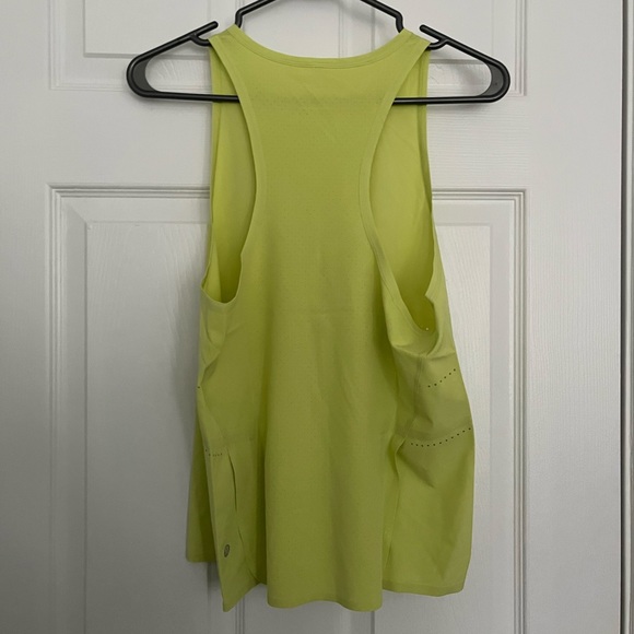 Lululemon like green tank top size 8 - Picture 2 of 3